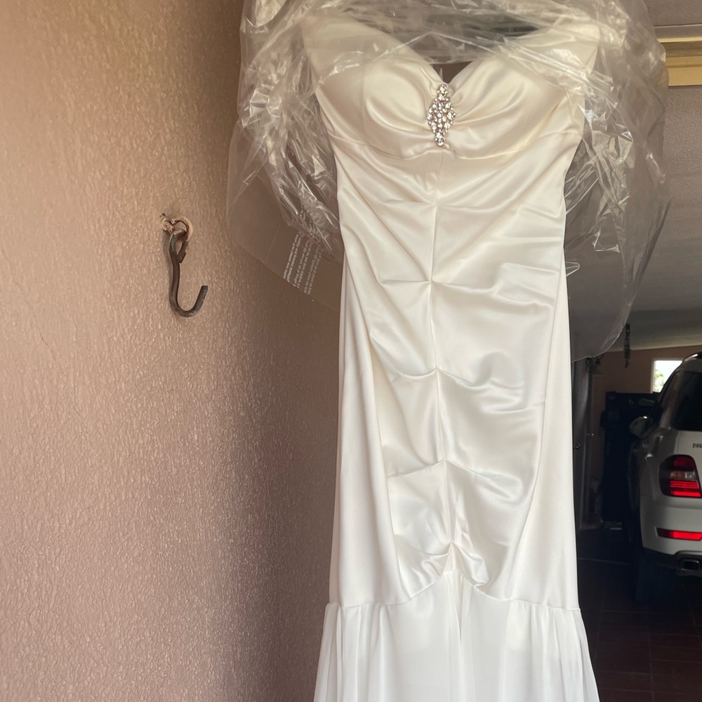 wedding dress